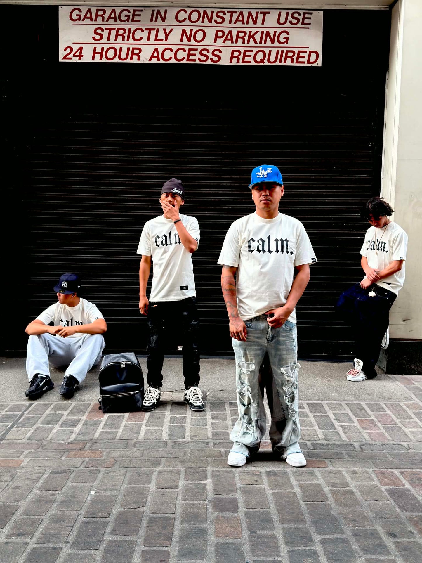 CALM TEE - OFF WHITE